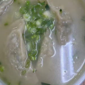Dumpling and Rice Cake in Soup / 떡만두국