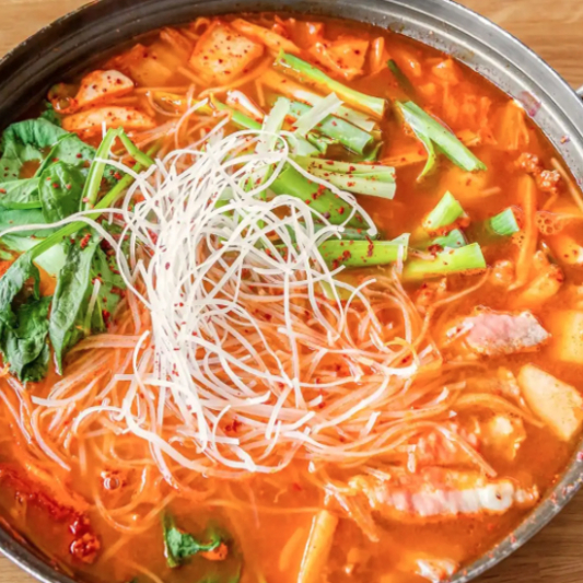 Cow Intestine Casserole / 곱창전골 