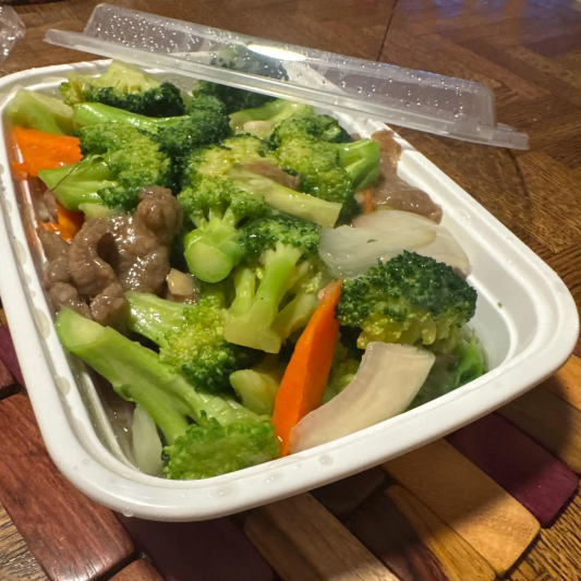 Sliced Beef with Broccoli