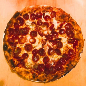 Pepperoni Pizza (12'' Medium)