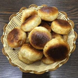 Crispy Beef Pancake / 香酥牛肉火勺