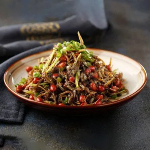 Spicy Fish Peanuts / 麻辣小鱼花生