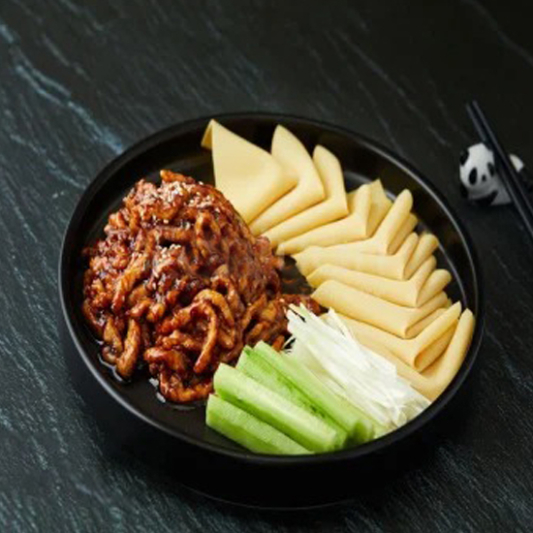 Shredded Pork with Beijing Sauce / 京酱肉丝