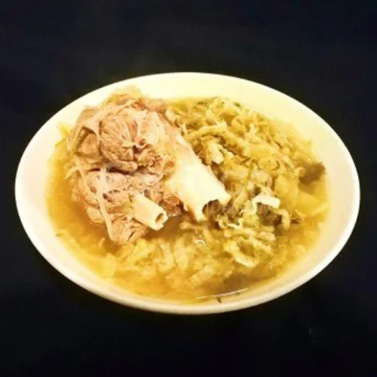 Pork Belly Stew with Sauerkraut / 翠花炖酸菜
