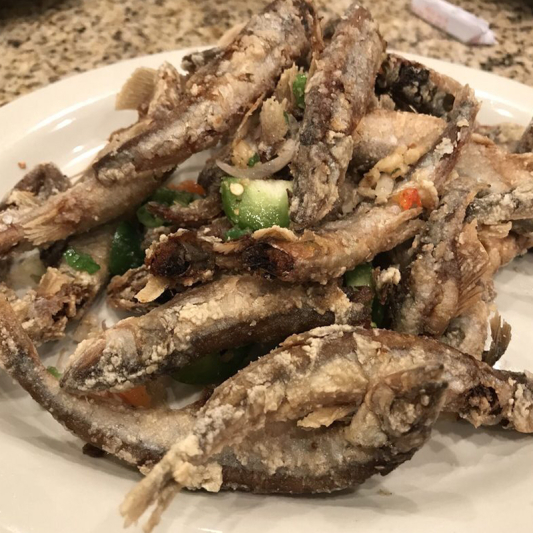 L22. Salt & Pepper Capelin Fish 椒盐多春鱼