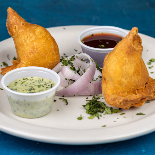 Samosas (2 pcs)