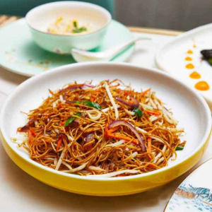 Chow Mein with Soy Sauce 