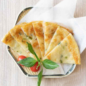 Pan-Fried Green Onion Cake