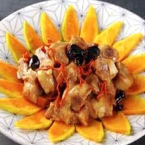 B4. Olive Sauce Steamed Pumpkin with Spare Ribs 欖角南瓜蒸排骨