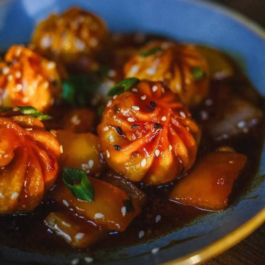 Chilli momo / Chilli Momo 