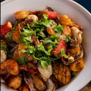 Spicy Pot (香辣干锅)