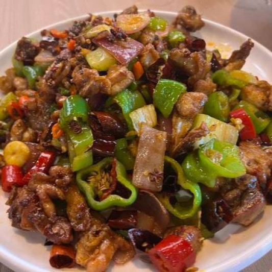 Stir-Fried Free Range Chicken with Hot Pepper (双椒走地鸡)