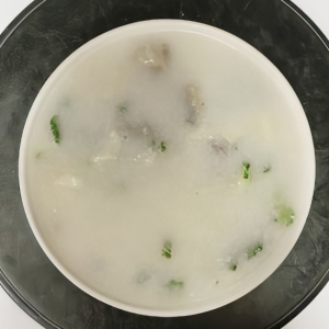 Salted Pork Bone Porridge 咸豬骨菜粒粥