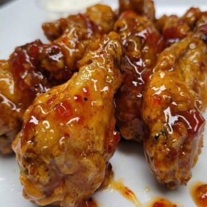 Thursday Special - Chicken Wings (10 pcs)