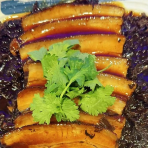 Mei Gan Cai with Pork 梅菜扣肉