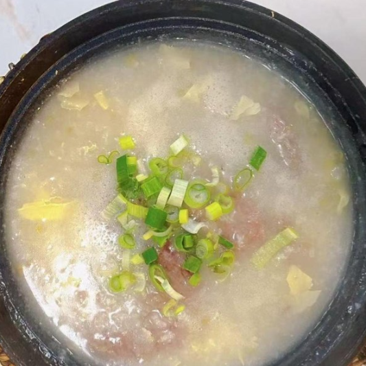 Claypot Porridge 煲仔生滚粥