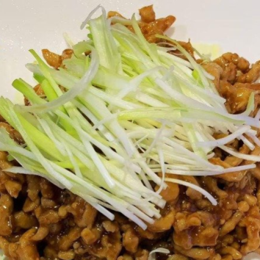 Shredded Pork Peking Style 京酱肉丝