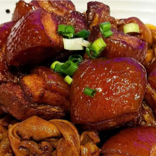 Braised Pork Belly 百叶结红烧肉