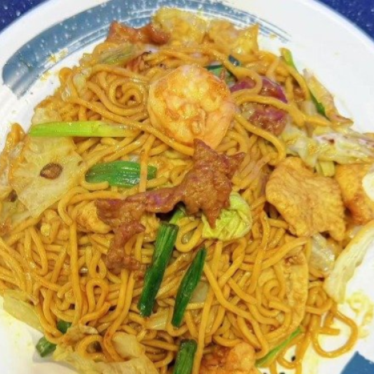 Combo Chow Mein 什锦炒面
