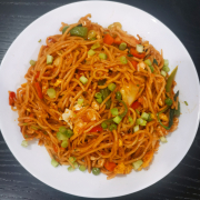 Stir-Fried Chicken Noodles with Egg