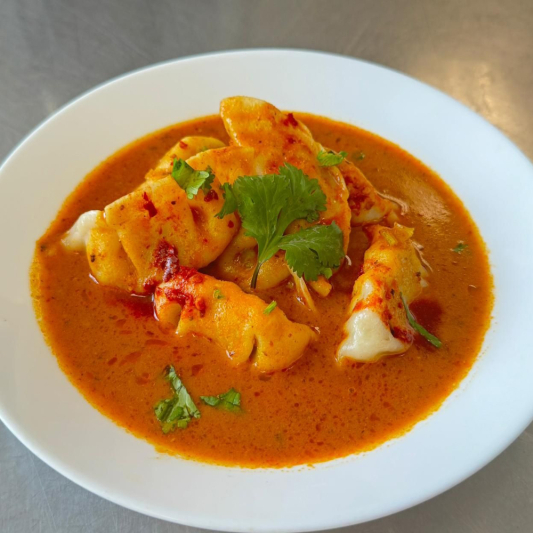 Chicken Jhol Momo (10 pcs)