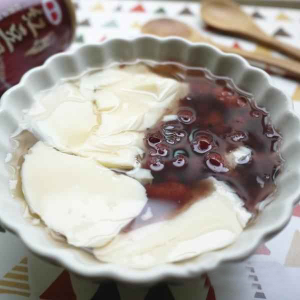 W5. Tofu Pudding with Purple Rice