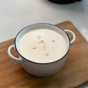 H11. Hot Almond with Snow Fungus