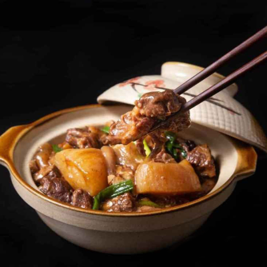 E3. Portuguese Style Beef Brisket in Stone Pot