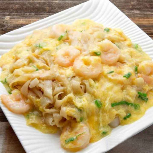 Fried Rice Noodles with Scrambled Egg and Shrimp