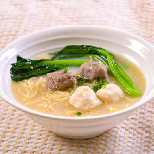 N10. Beef Balls & Pork Balls Noodle Soup