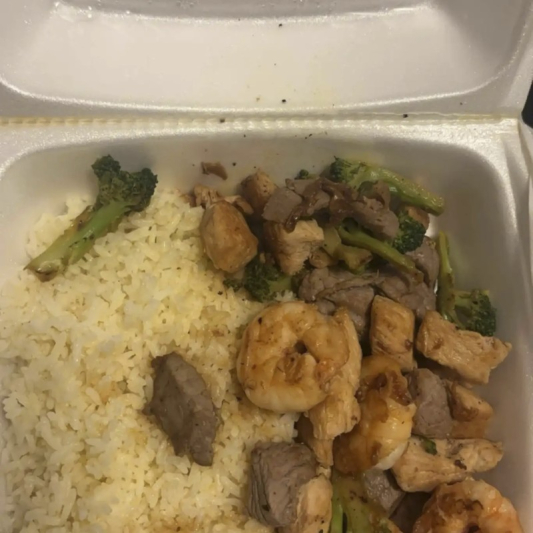 Steak, Shrimp and Chicken for 1 Person Platter