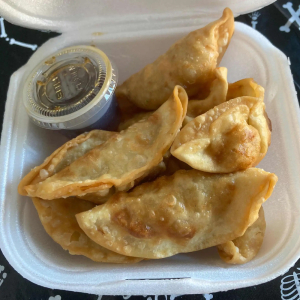 Fried Gyoza (8 pcs)