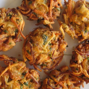Crispy Vegetable Fritters (Pakora)