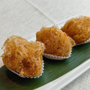 A41. Deep-Fried Taro Dumplings with Meat M 蜂巢芋蓉角 M