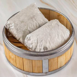 A12. Steamed Sticky Rice Wrapped with Lotus Leaves 荷葉糯米雞