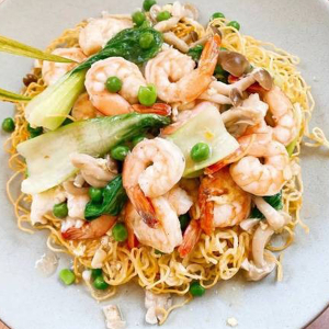 50A. Hong Kong Style Seafood Fried Noodles 港式炒麵海鮮