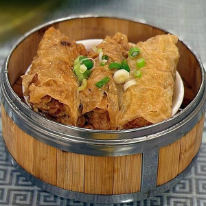 A11. Bean Curd Roll in Oyster Sauce 蠔皇鮮竹卷