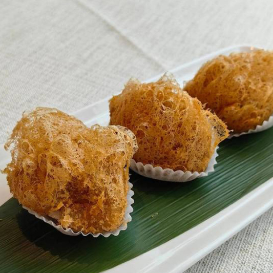 A41. Deep-Fried Taro Dumplings with Meat 蜂巢芋蓉角