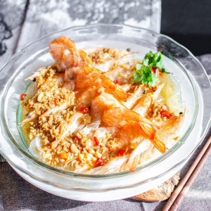 Steamed Shrimp with Minced Garlic 蒜蓉开背虾