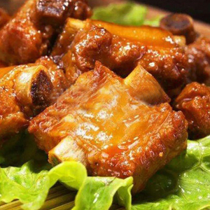 Spicy Pork Ribs Lunch Special 香辣排骨盒饭