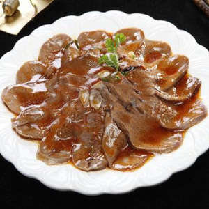 Pig Tongue in Spicy Sauce 扒口条 (猪舌)