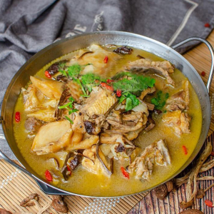 Stew Chicken with Potato & Mushrooms 小鸡炖蘑菇료
