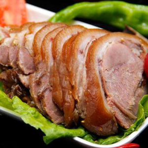 Spiced Pork Knuckle 卤猪肘