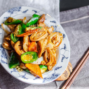 Stir-Fried Pork Intestines 溜肥肠