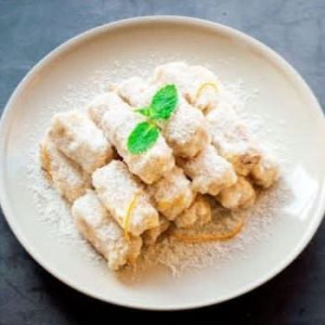 Sugar Coated Taro Sticks 翻沙芋头
