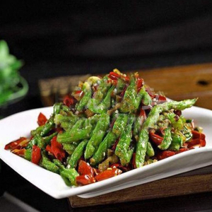 Stir-Fried Green Beans Lunch Special 千煸四季豆盒饭