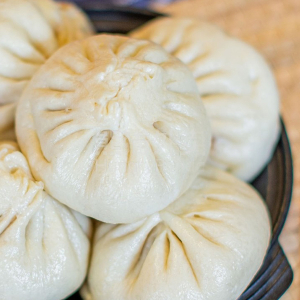 Tianjing Style Steamed Pork Bao (4 pcs) 天津包子