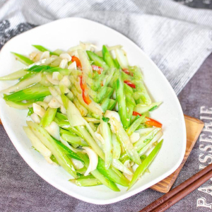 Stir-Fried Celery & Lily Flower 芹百合