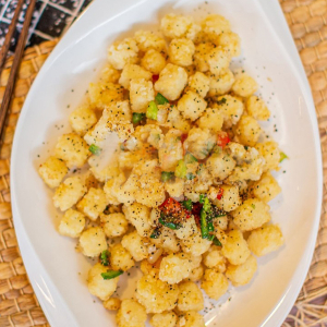 Salt & Pepper Tofu Lunch Special 椒盐豆腐盒饭