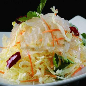 Shredded Cabbage with Jellyfish 海蜇拌白菜丝